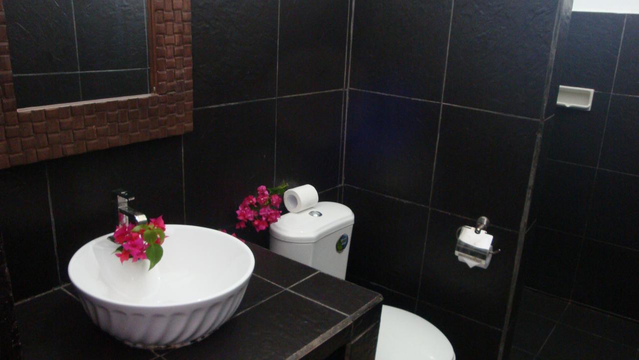 Relaxing Homestay Kuta  Ngoại thất bức ảnh