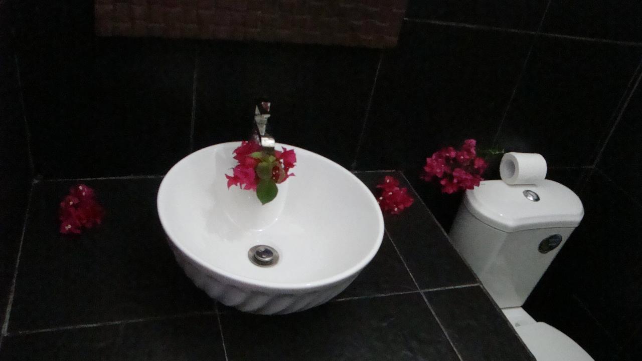 Relaxing Homestay Kuta  Ngoại thất bức ảnh
